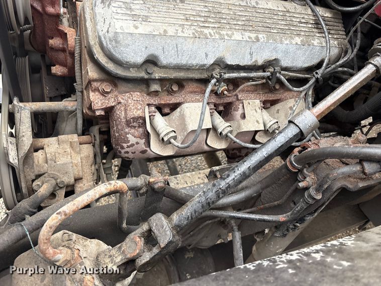 image for item FK1252 1995 GMC TopKick C7 flatbed truck