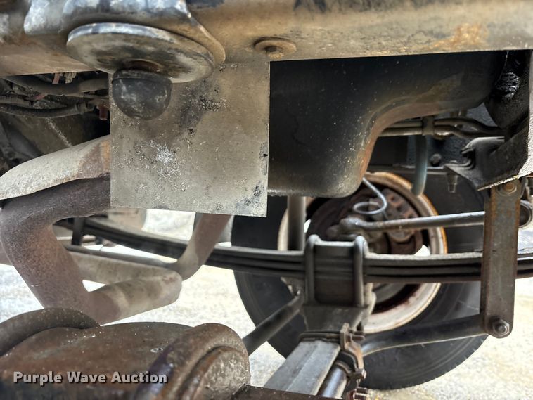 image for item FK1252 1995 GMC TopKick C7 flatbed truck