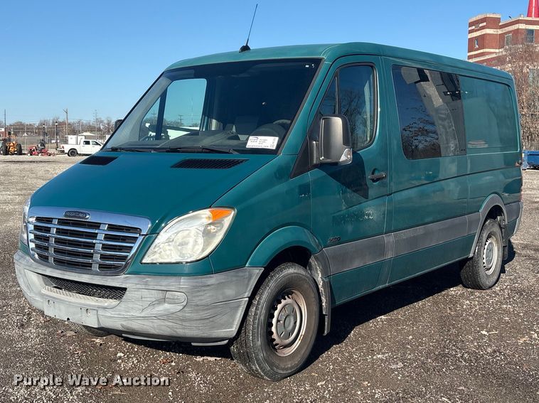 image for item FK1253 2011 Freightliner Sprinter 2500 van