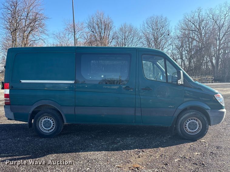 image for item FK1253 2011 Freightliner Sprinter 2500 van