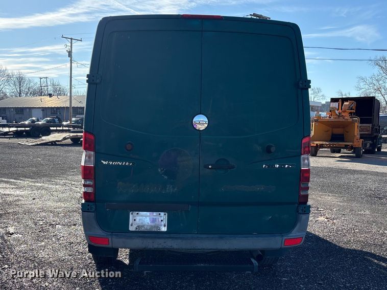 image for item FK1253 2011 Freightliner Sprinter 2500 van