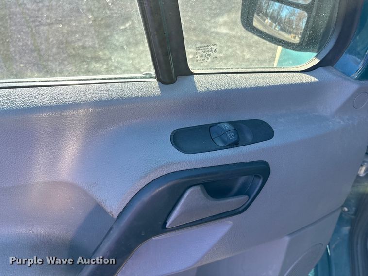 image for item FK1253 2011 Freightliner Sprinter 2500 van