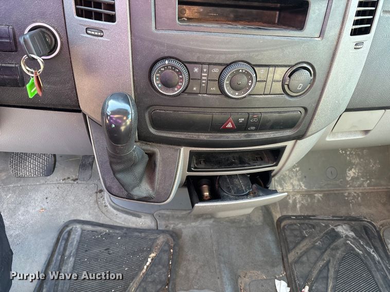 image for item FK1253 2011 Freightliner Sprinter 2500 van