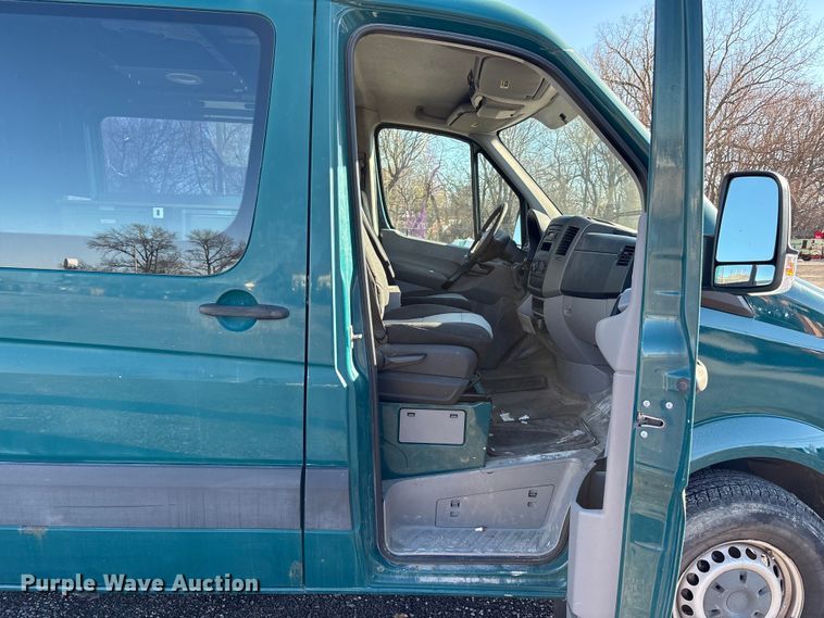 image for item FK1253 2011 Freightliner Sprinter 2500 van