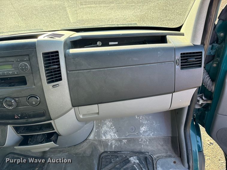 image for item FK1253 2011 Freightliner Sprinter 2500 van