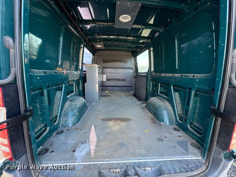 image for item FK1253 2011 Freightliner Sprinter 2500 van