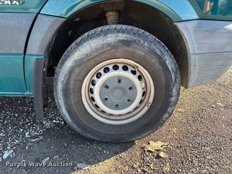 image for item FK1253 2011 Freightliner Sprinter 2500 van