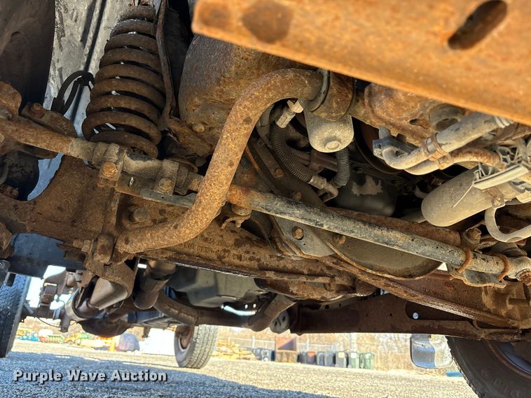 image for item FK1254 2006 Ford F250 Super Duty XL pickup truck cab and chassis