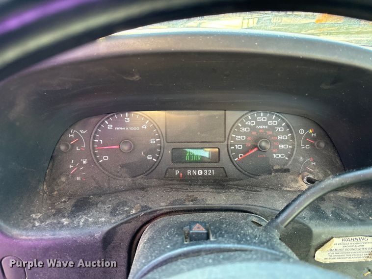 image for item FK1254 2006 Ford F250 Super Duty XL pickup truck cab and chassis