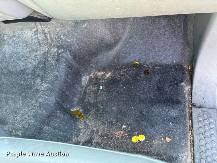 image for item FK1254 2006 Ford F250 Super Duty XL pickup truck cab and chassis