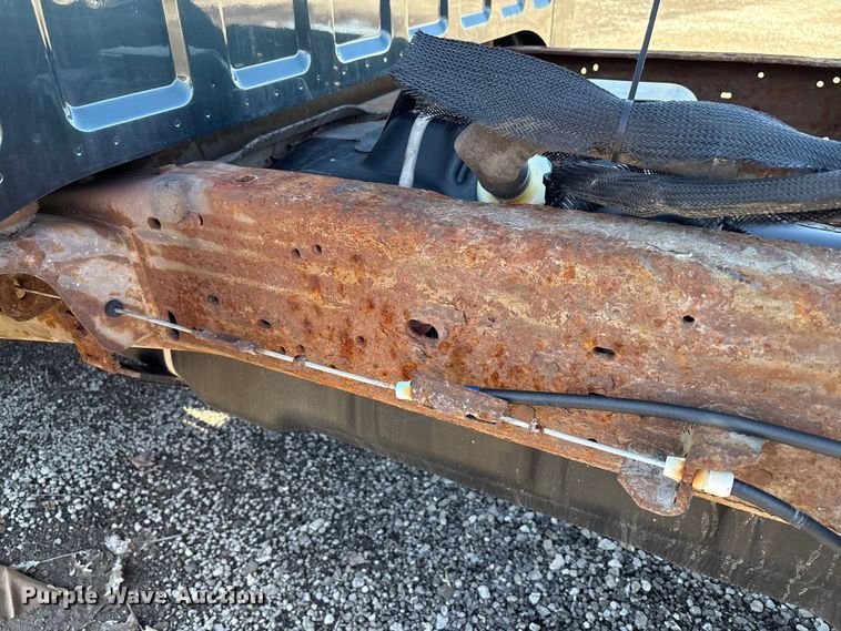 image for item FK1255 2006 Ford F250 Super Duty XL pickup truck cab and chassis