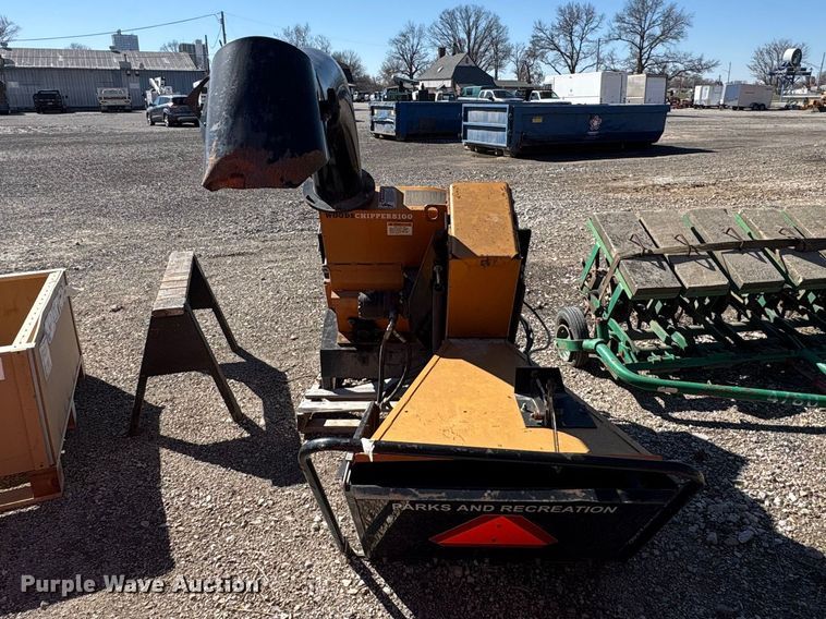 image for item FK1260 1999 Woods 8100 wood chipper