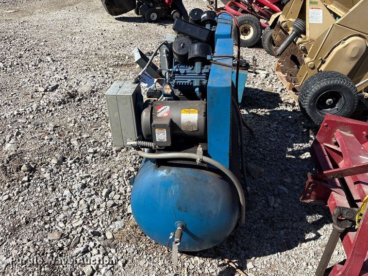 image for item FK1261 Emqlo 2-E025-80 air compressor