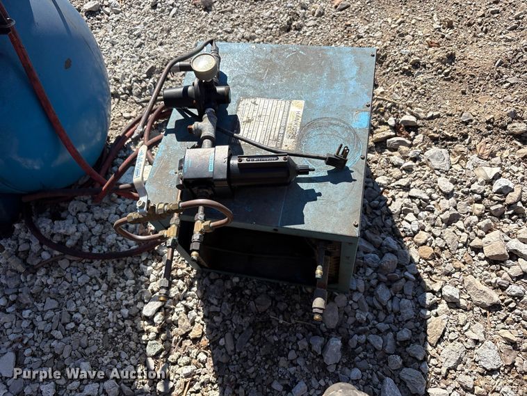 image for item FK1261 Emqlo 2-E025-80 air compressor