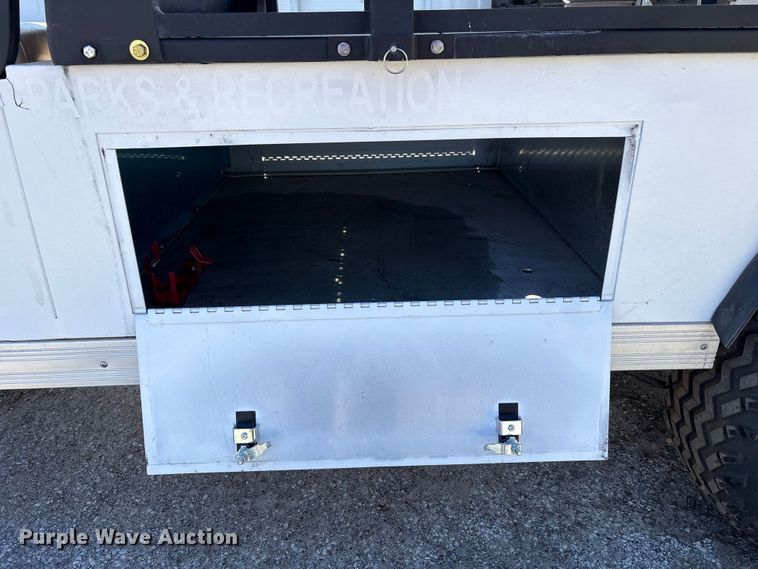 image for item FK1262 Cruise Car Inc. utility vehicle