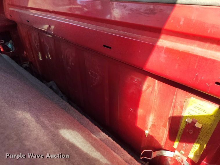 image for item IH9456 1993 Chevrolet Cheyenne 3500 dump flatbed pickup truck