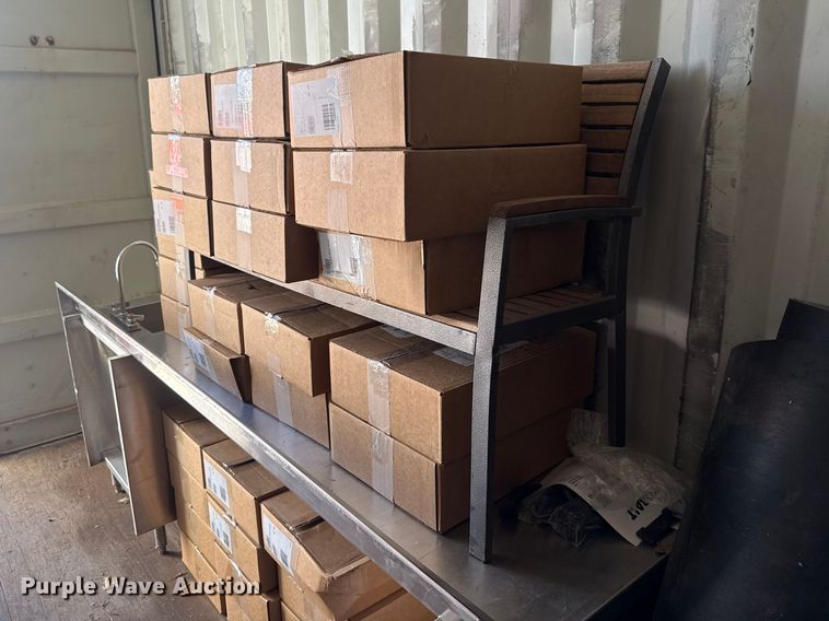 image for item NK9118 (33) cases of Pinnacle practice golf balls