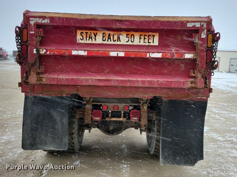 image for item NK9867 2003 International 7300 dump truck