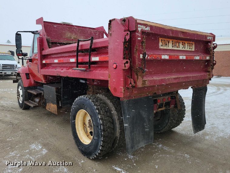 image for item NK9867 2003 International 7300 dump truck