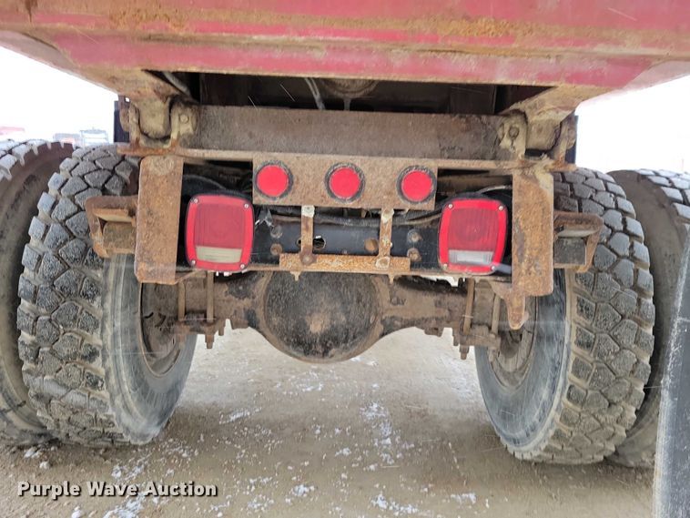 image for item NK9867 2003 International 7300 dump truck