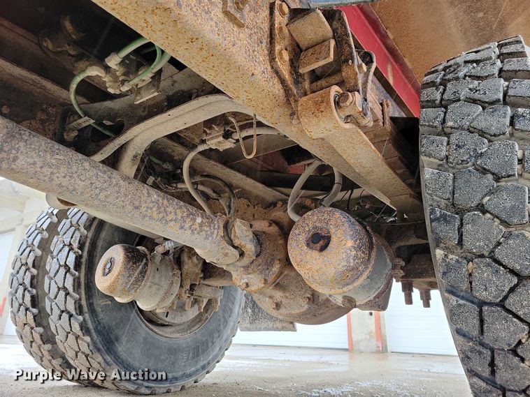 image for item NK9867 2003 International 7300 dump truck