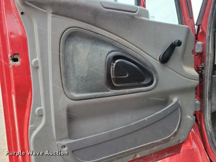 image for item NK9867 2003 International 7300 dump truck