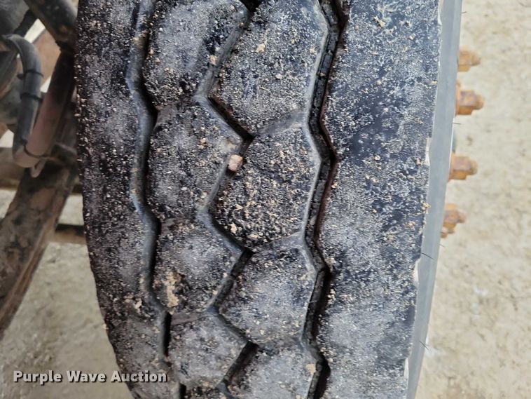 image for item NK9867 2003 International 7300 dump truck