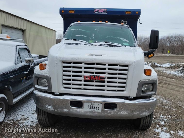 image for item NK9869 2004 GMC C8500 dump truck