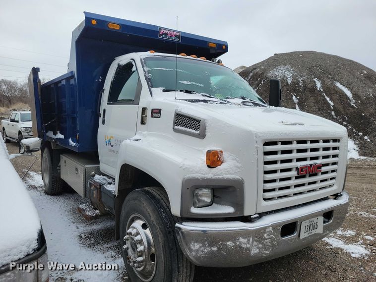 image for item NK9869 2004 GMC C8500 dump truck