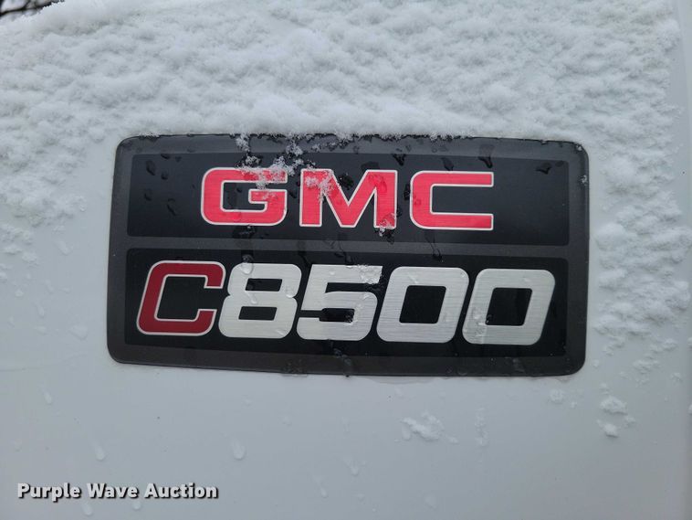 image for item NK9869 2004 GMC C8500 dump truck