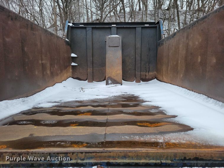 image for item NK9869 2004 GMC C8500 dump truck