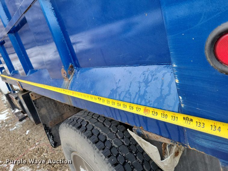 image for item NK9869 2004 GMC C8500 dump truck