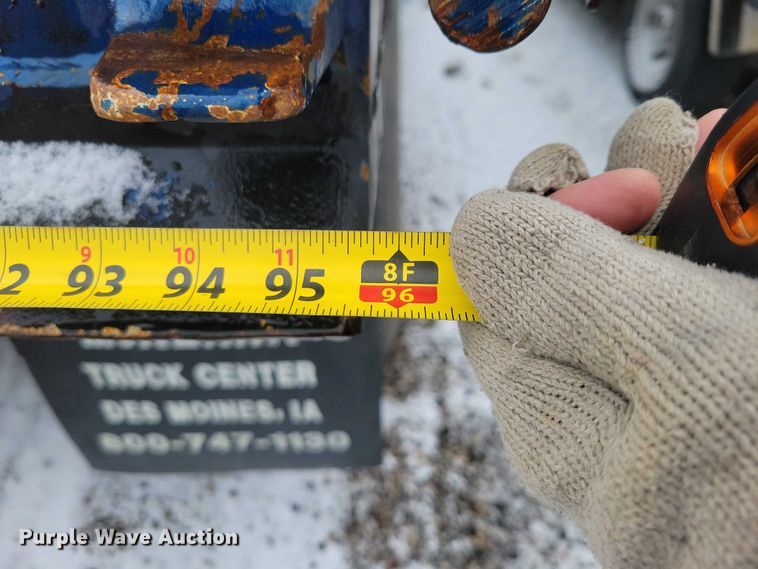 image for item NK9869 2004 GMC C8500 dump truck