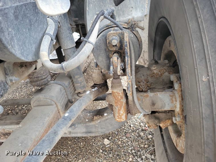 image for item NK9869 2004 GMC C8500 dump truck