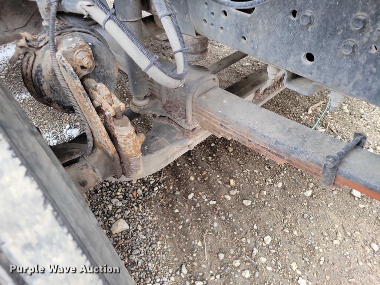 image for item NK9869 2004 GMC C8500 dump truck