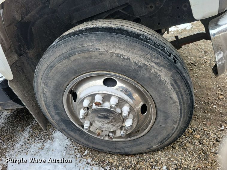 image for item NK9869 2004 GMC C8500 dump truck