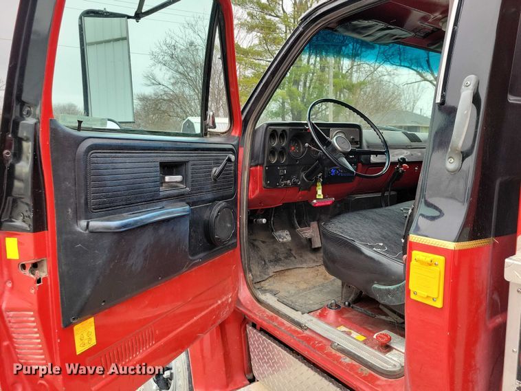 image for item NK9892 1980 GMC pumper fire truck