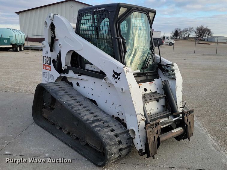 image for item NK9894 2008 Bobcat  T320 tracked skid steer loader