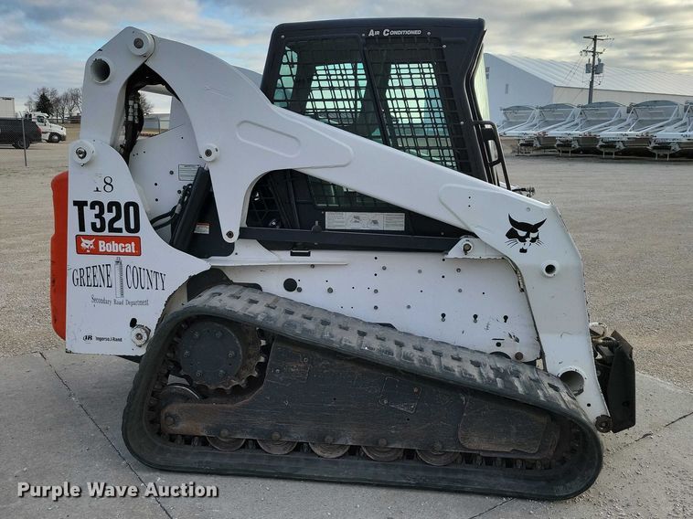 image for item NK9894 2008 Bobcat  T320 tracked skid steer loader
