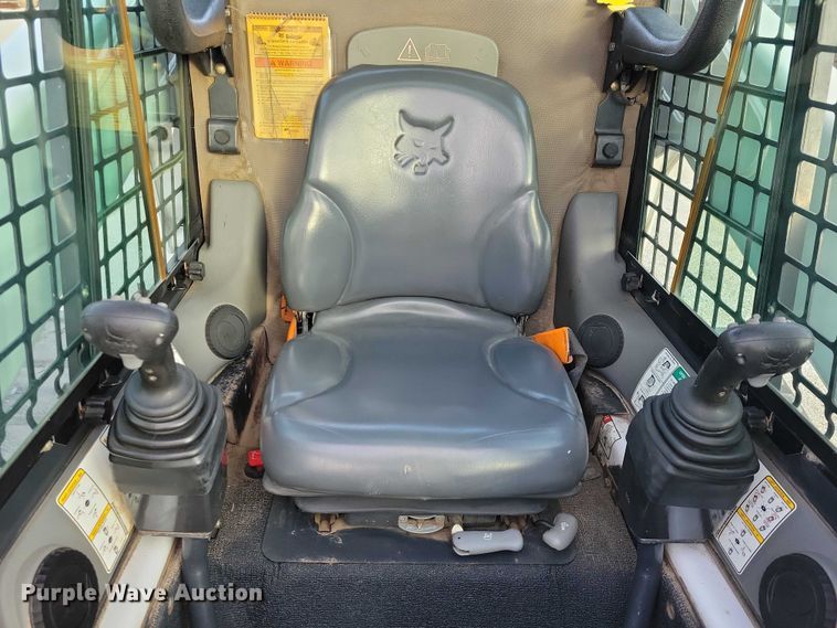 image for item NK9894 2008 Bobcat  T320 tracked skid steer loader