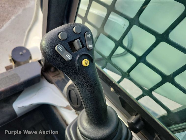 image for item NK9894 2008 Bobcat  T320 tracked skid steer loader