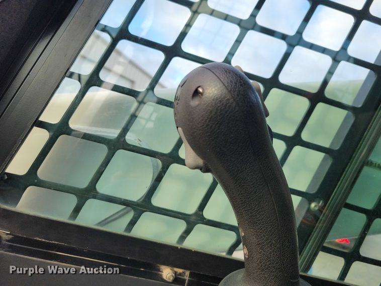 image for item NK9894 2008 Bobcat  T320 tracked skid steer loader