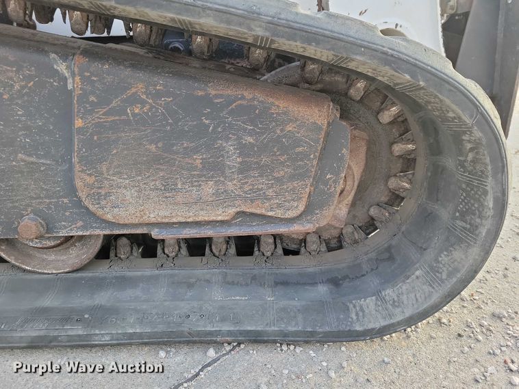 image for item NK9894 2008 Bobcat  T320 tracked skid steer loader