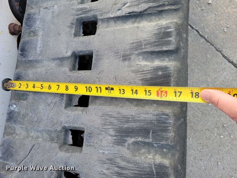 image for item NK9894 2008 Bobcat  T320 tracked skid steer loader