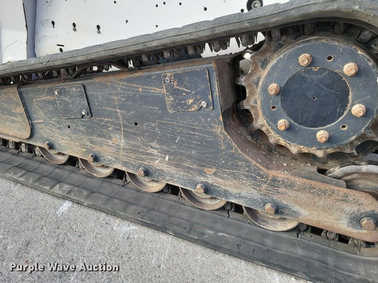 image for item NK9894 2008 Bobcat  T320 tracked skid steer loader