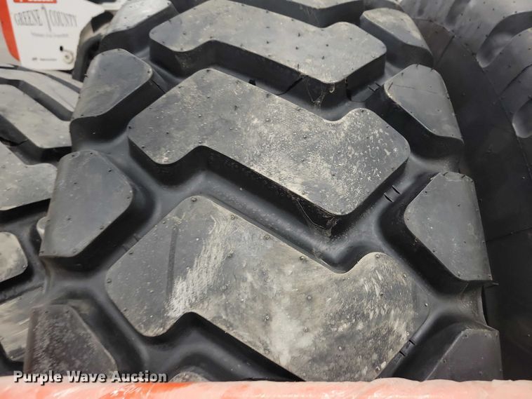 image for item NK9895 (6) Hercules HDR 325 17.5R25 motor grader tires