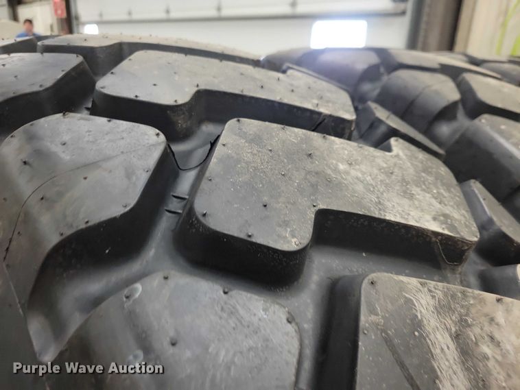 image for item NK9895 (6) Hercules HDR 325 17.5R25 motor grader tires