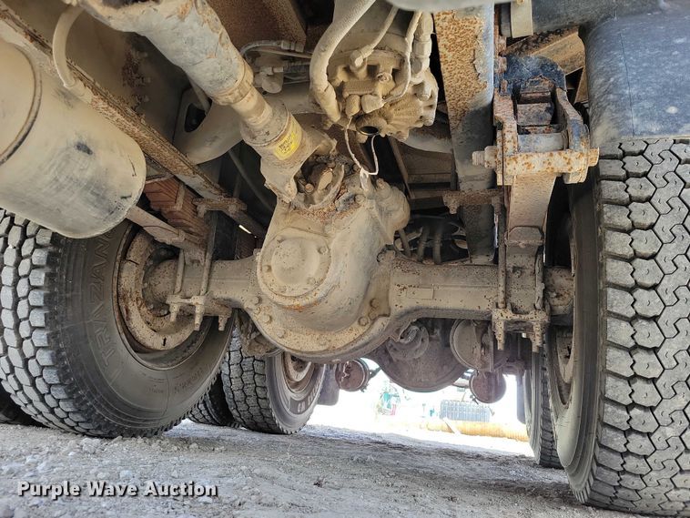 image for item NK9899 1990 White GMC WB water truck