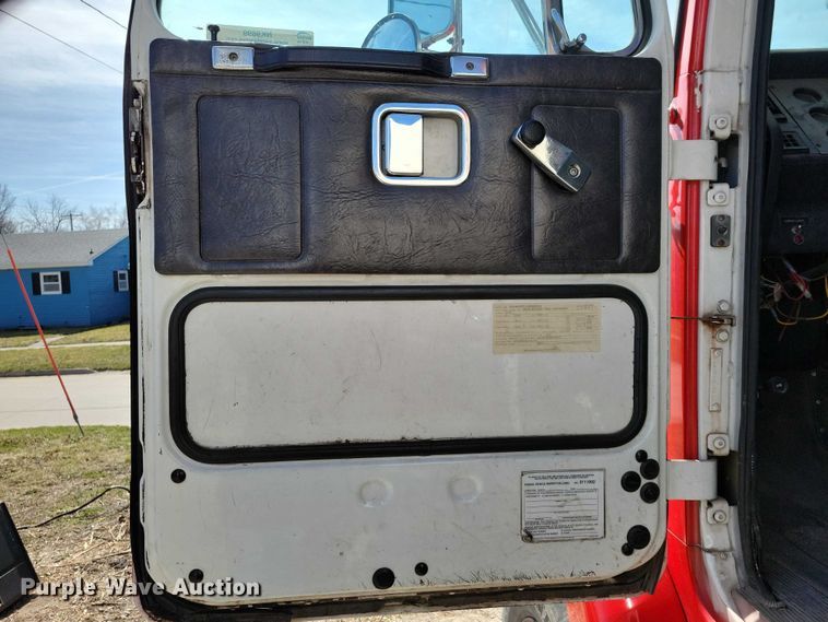 image for item NK9899 1990 White GMC WB water truck