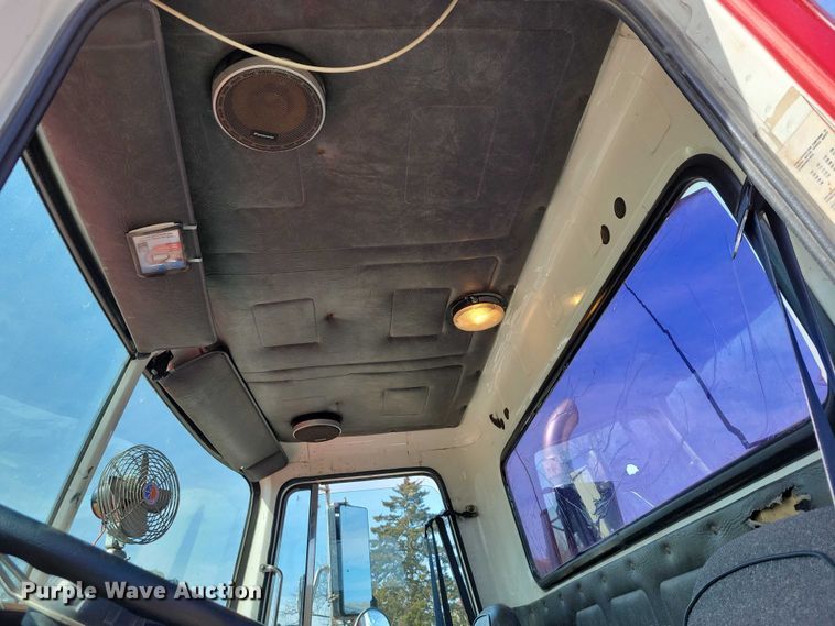 image for item NK9899 1990 White GMC WB water truck